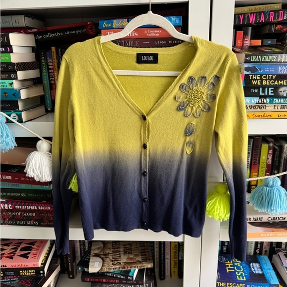 Boutique sweater Yellow and Blue Ombre Cardigan with Floral Detail y2k 2000s - Picture 1 of 5